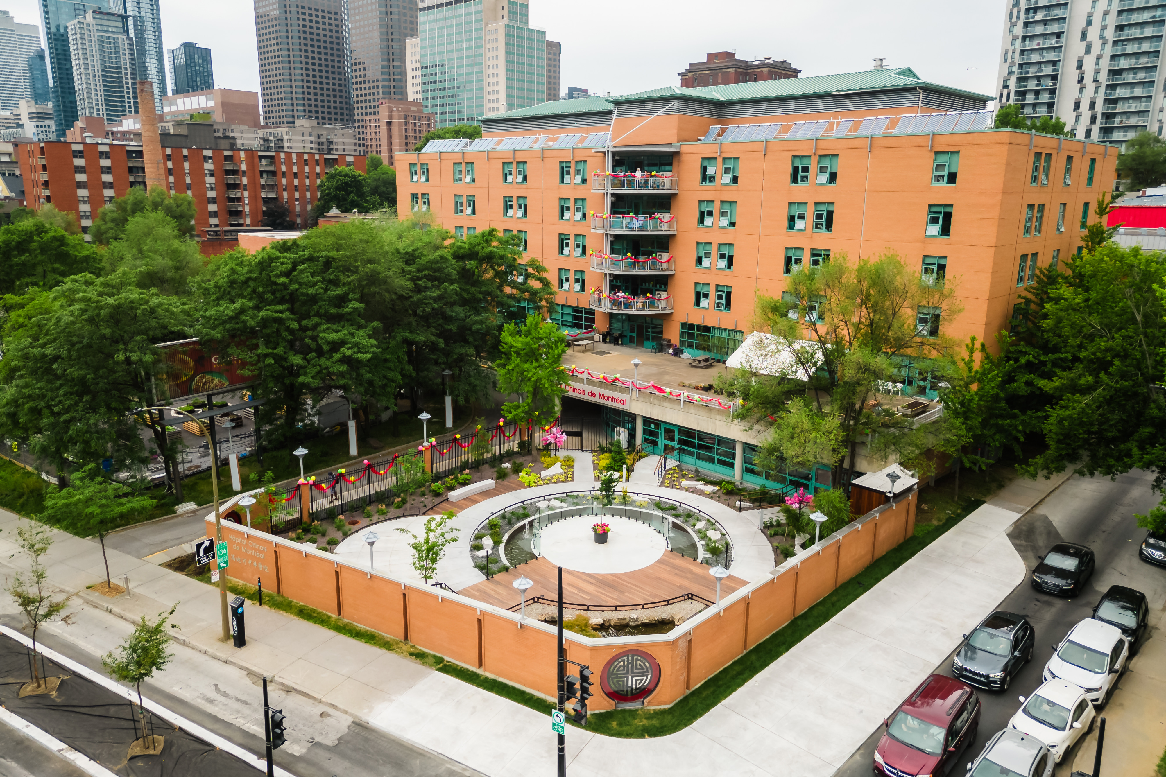 Vue aérienne de l'Hôpital chinois de Montréal